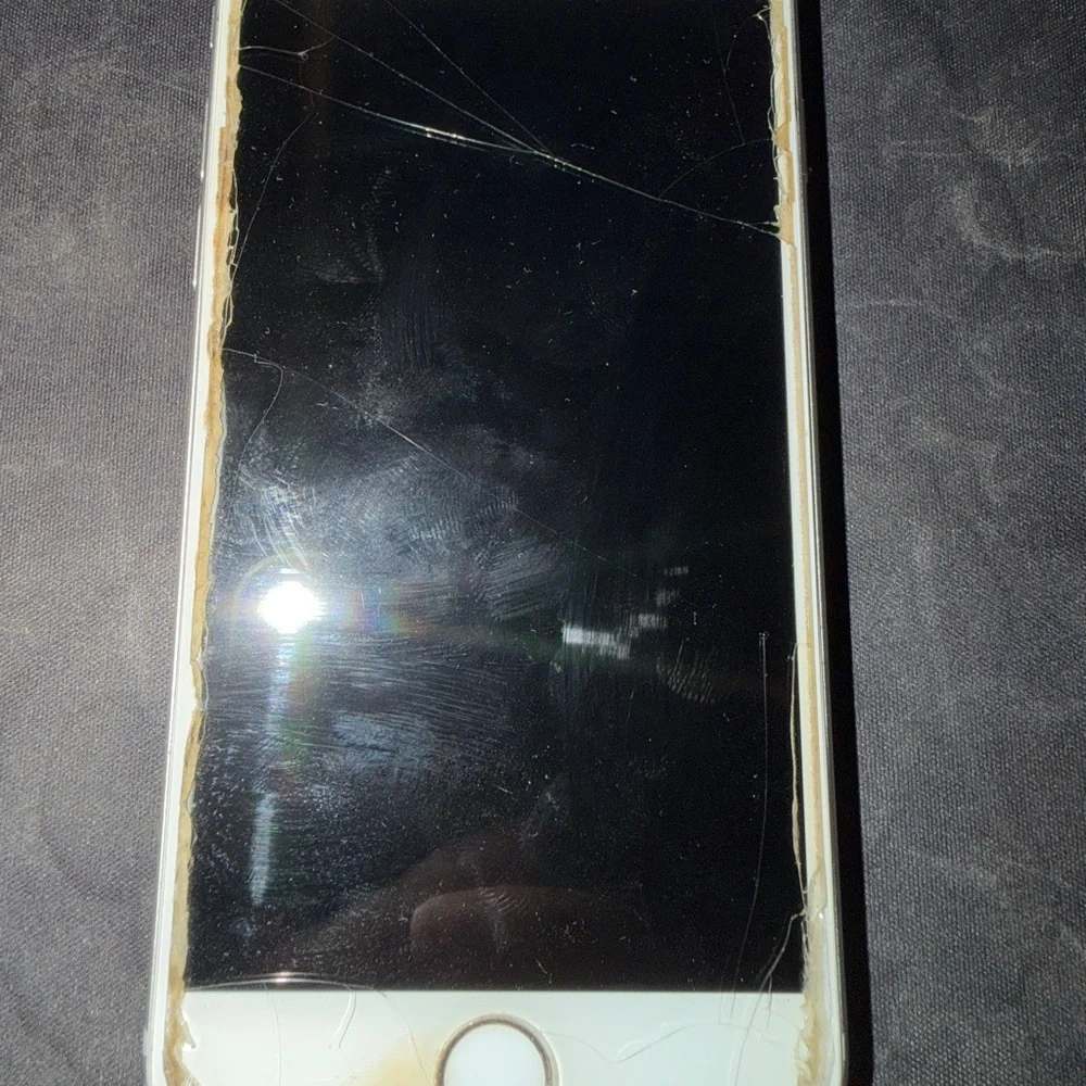 iPhone 6s 64GB carrier unlocked